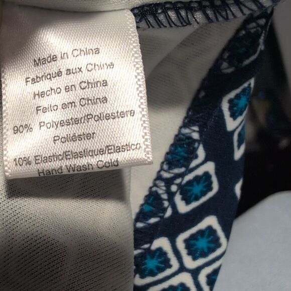 Piperlime Collection Women's All Over Print Blue Geometric‎ Top Size Small - Picture 6 of 6